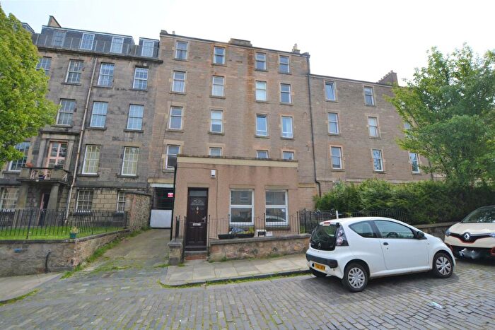 1 Bedroom Flat To Rent In Portland Street, Edinburgh, EH6