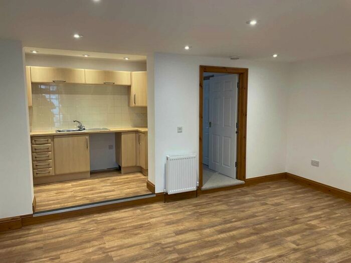 1 Bedroom Flat To Rent In The Wheelhouse, Clampet Lane, Teignmouth, TQ14