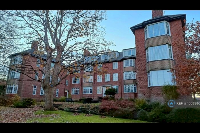 2 Bedroom Flat To Rent In Oxton Court, Wirral, CH43