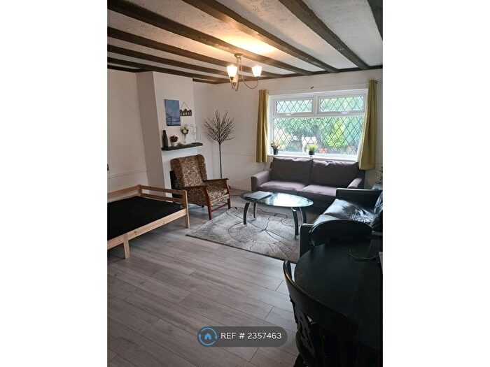 2 Bedroom Bungalow To Rent In West Drayton Road, Uxbridge, UB8