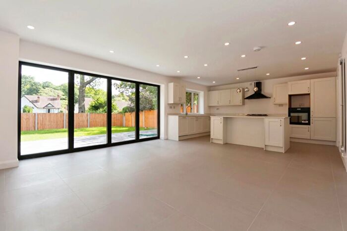 5 Bedroom Detached House For Sale In Moorcroft Road, Birmingham, West Midlands, B13