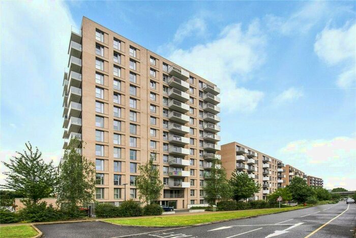 2 Bedroom Apartment For Sale In Waterside Heights, Booth Road, Royal Docks, London, E16