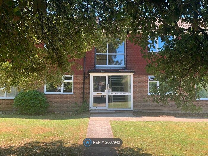 2 Bedroom Flat To Rent In Mill Park, Burgess Hill, RH15