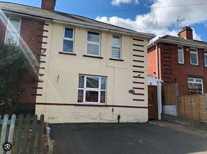 Semi-Detached House To Rent In Woodwater Lane, Exeter, EX2