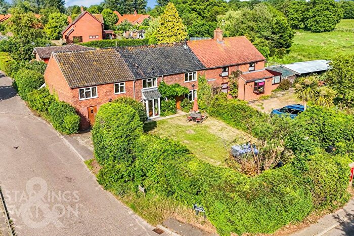 5 Bedroom Cottage For Sale In The Street, Claxton, Norwich, NR14