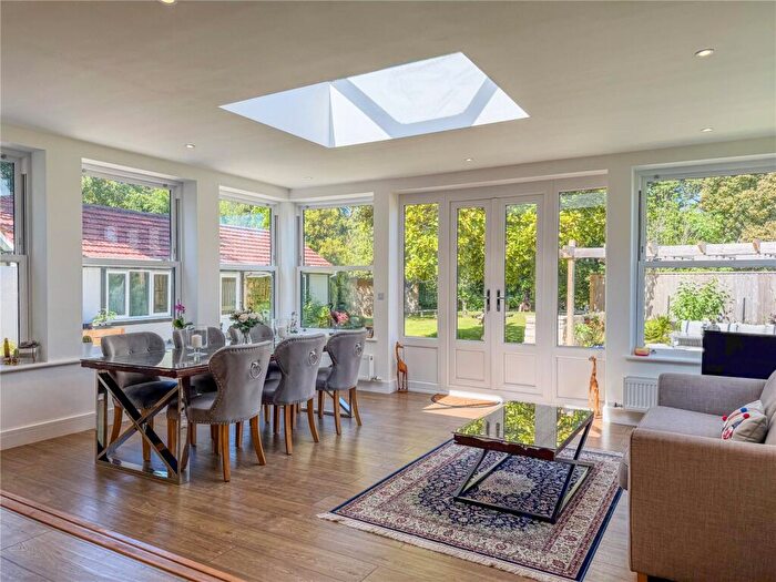 4 Bedroom Detached House For Sale In Friars Road, Christchurch, Dorset, BH23