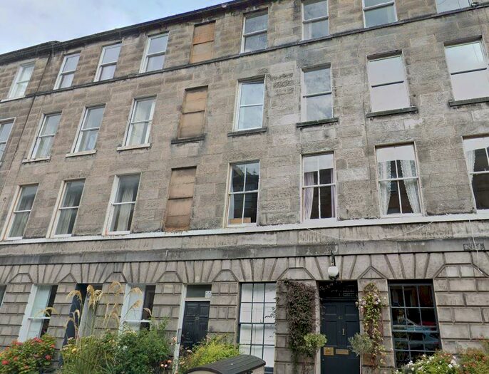 3 Bedroom Flat To Rent In Montague Street, Newington, Edinburgh, EH8