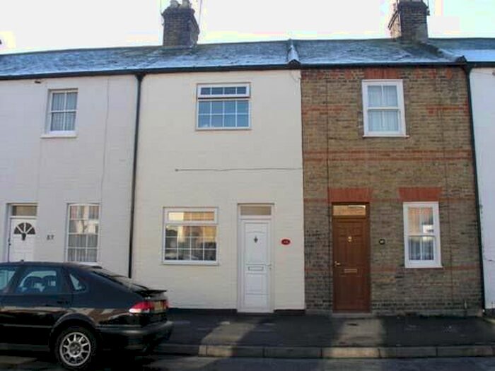 2 Bedroom Detached House To Rent In Duke Street, Windsor, Berkshire SL4
