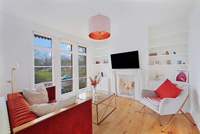 3 Bedroom Terraced House To Rent In Clifton Crescent, Peckham, SE15