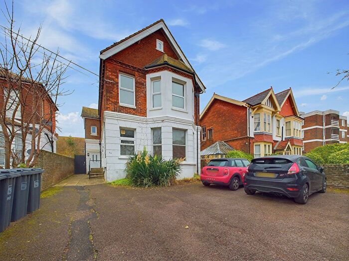 1 Bedroom Flat To Rent In Richmond Road, Worthing, BN11