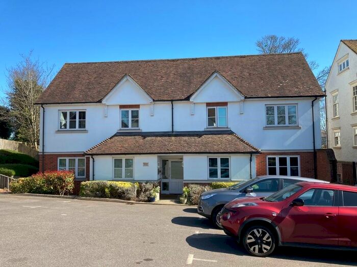 1 Bedroom Apartment To Rent In Frenches Road, Redhill, RH1