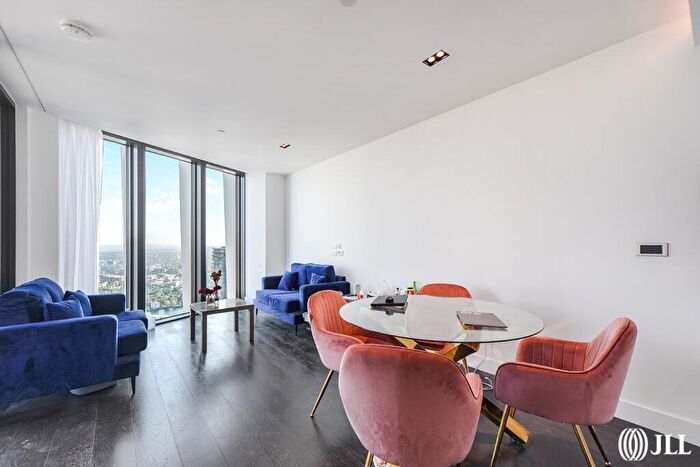 2 Bedroom Flat To Rent In Amory Tower, Marsh Wall, E14