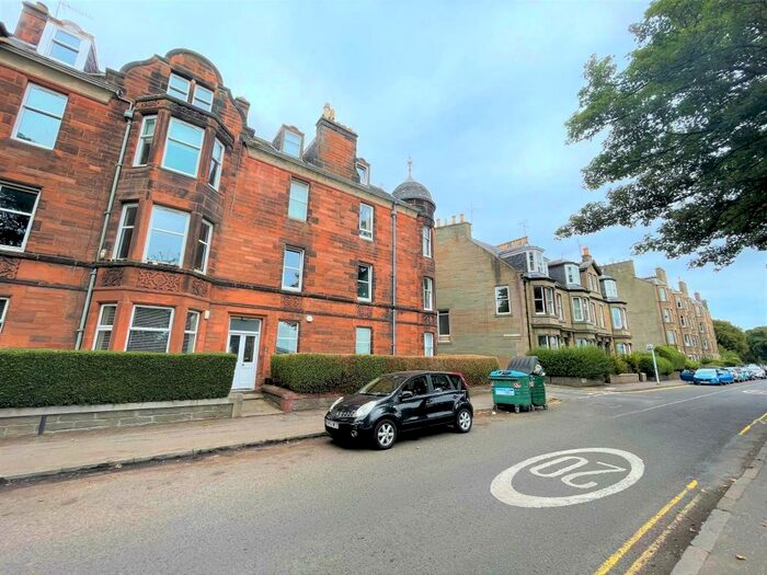 2 Bedroom Flat To Rent In Magdalen Yard Road, Dundee, DD2