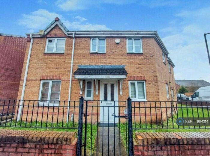 3 Bedroom Semi-Detached House To Rent In Fairy Lane, Manchester, M8