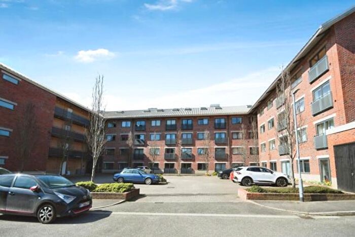 2 Bedroom Apartment To Rent In Markham Quay, Camlough Walk, Chesterfield, S41