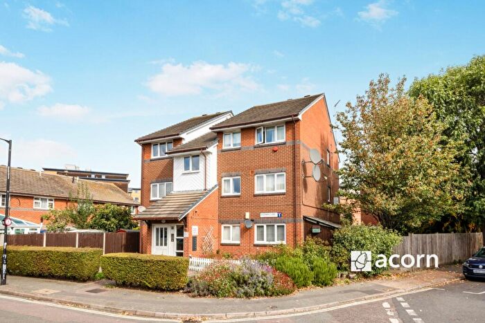 1 Bedroom Flat To Rent In Goodwin Close Bermondsey, SE16