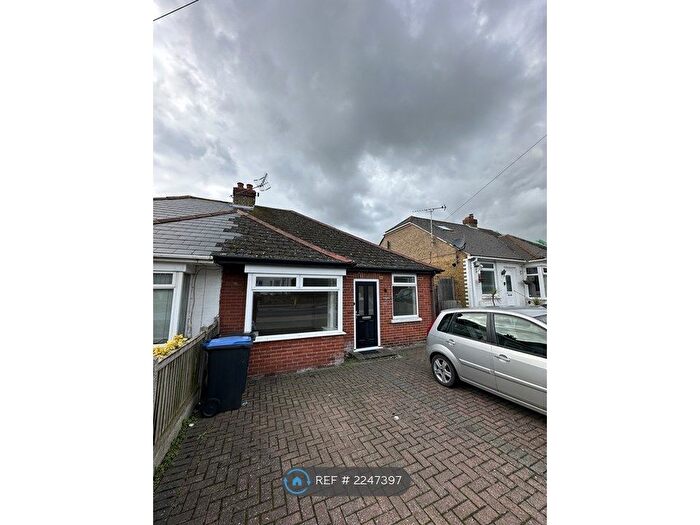 2 Bedroom Bungalow To Rent In Margate Road, Ramsgate, CT12