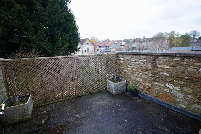 1 Bedroom Property To Rent In Bridge Street, Frome, BA11