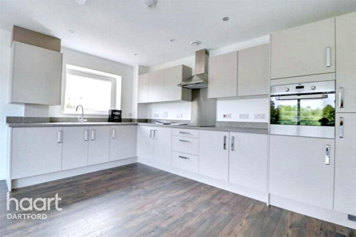 2 Bedroom Apartment To Rent In Havelock Drive, Greenhithe, DA9
