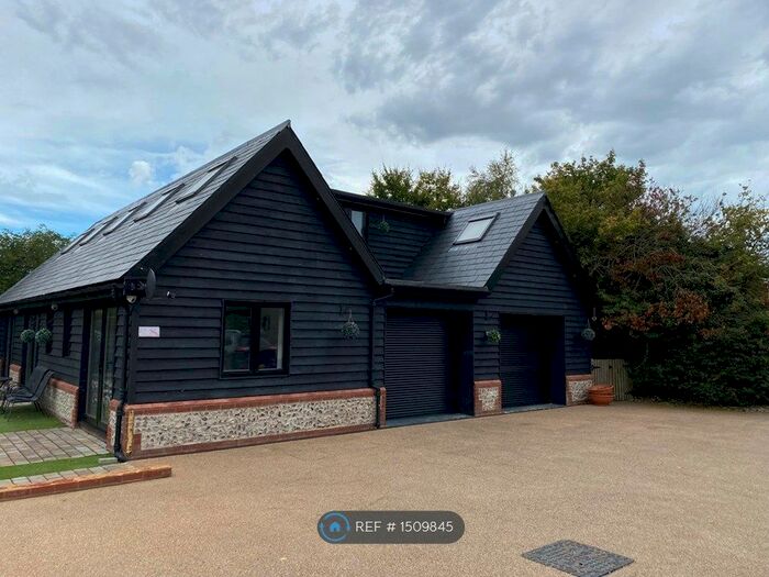 2 Bedroom Flat To Rent In Beggars Roost, Woolage Green, Canterbury, CT4