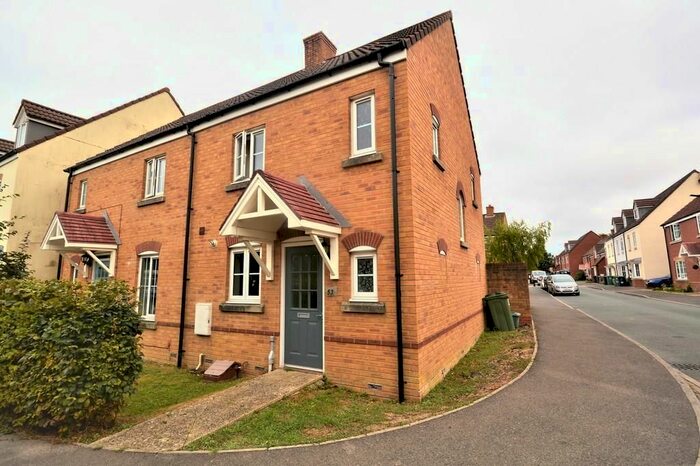 2 Bedroom End Of Terrace House To Rent In Sherborne Avenue, Ryde, PO33