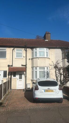 3 Bedroom Terraced House To Rent In Weald Way, Romford, RM7