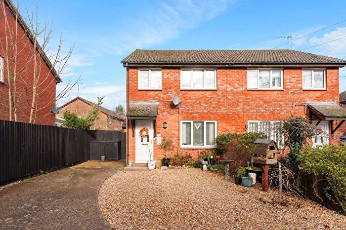 3 Bedroom Semi-Detached House For Sale In Windwhistle Way, Alderbury, SP5