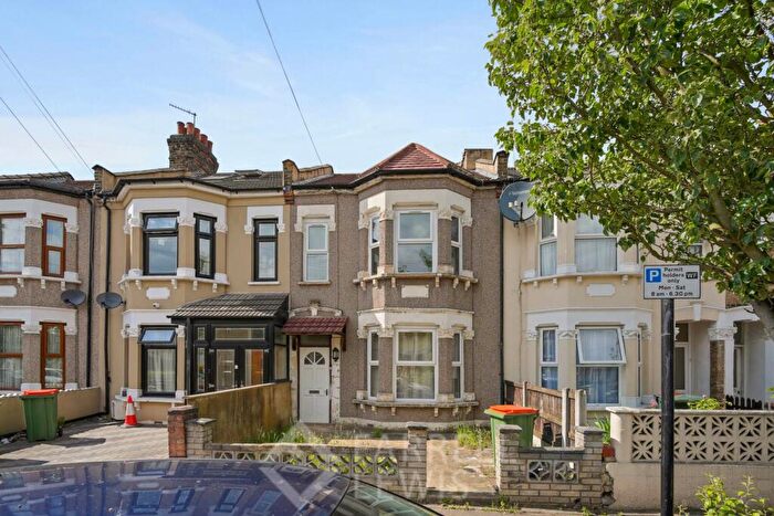 4 Bedroom House To Rent In Victoria Avenue, East Ham, E6