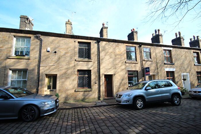 2 Bedroom Cottage To Rent In School St, Bromley Cross, Bolton, Lancs, ., BL7