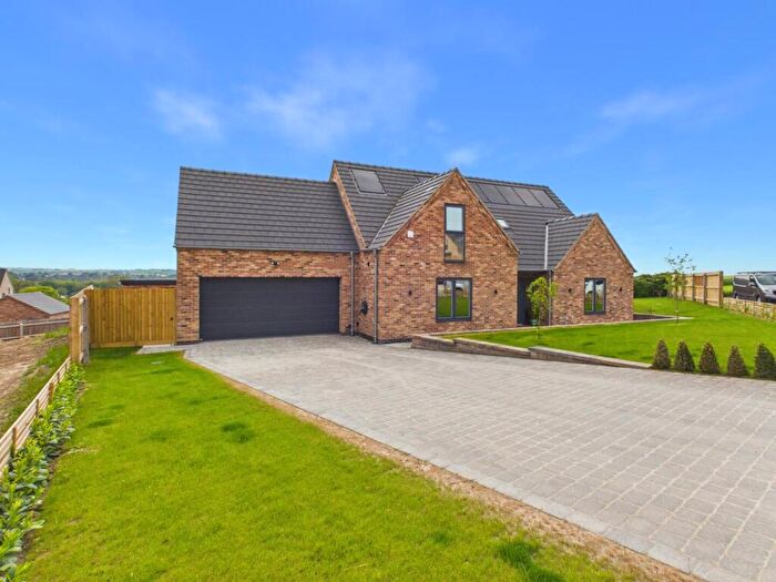 4 Bedroom Detached Bungalow For Sale In Marmion Close, Horncastle, LN9