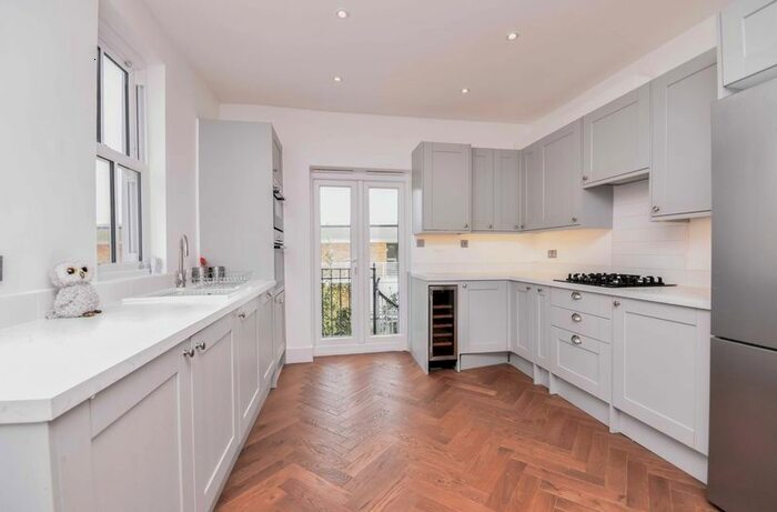 2 Bedroom Terraced House To Rent In Hazelbourne Road, London, SW12