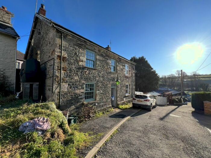 3 Bedroom Semi-Detached House For Sale In Llanboidy, Whitland, Carmarthenshire, SA34