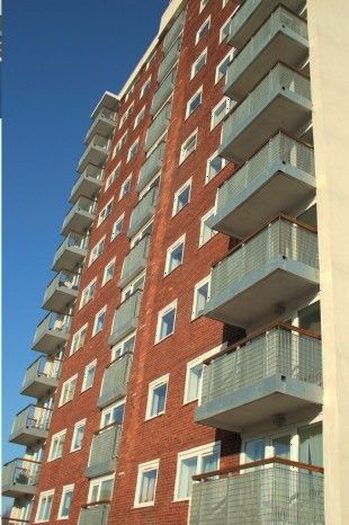 1 Bedroom Flat To Rent In Lakeside Rise, Manchester, M9