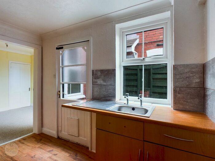 2 Bedroom Terraced House For Sale In Grandstand Road, Hereford, HR4