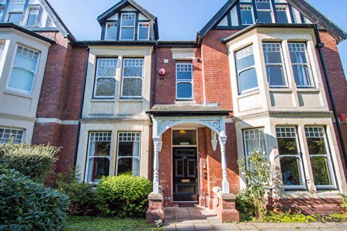 2 Bedroom Flat For Sale In Victoria Square, Penarth, CF64