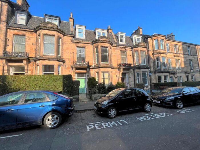 2 Bedroom Flat To Rent In Westhall Gardens, Bruntsfield, Edinburgh, EH10