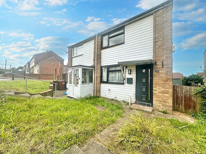 3 Bedroom Semi-Detached House To Rent In Bells Lane, Hoo, ME3