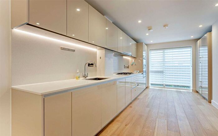 4 Bedroom Terraced House To Rent In Clay Farm Drive, Trumpington, Cambridge, Cambridgeshire, CB2