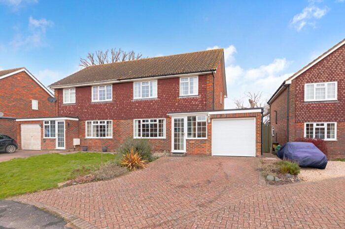 3 Bedroom Semi Detached House For Sale In Hayes Close, Ringmer, BN8