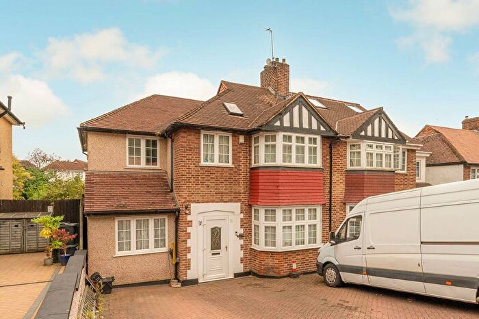 4 Bedroom Semi-detached House For Sale In Glenhurst Rise, Crystal Palace, London, SE19