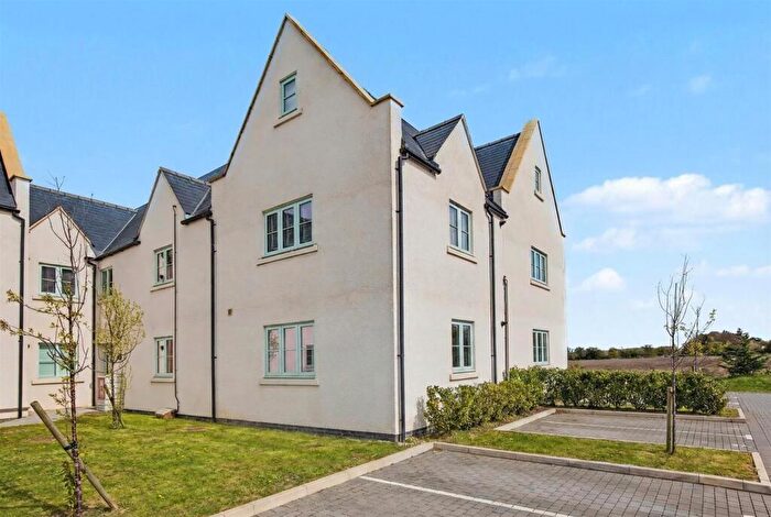 1 Bedroom Flat For Sale In Windrush Heights, Windrush, Nr Burford, OX18
