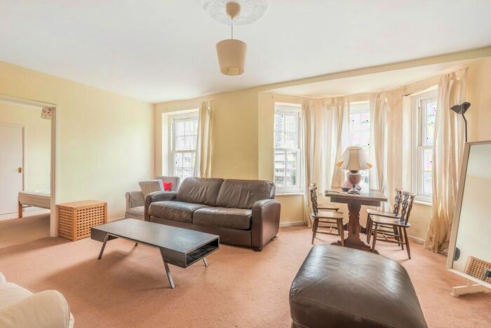 3 Bedroom Apartment To Rent In Tyers Street, Mountain House Tyers Street, SE11