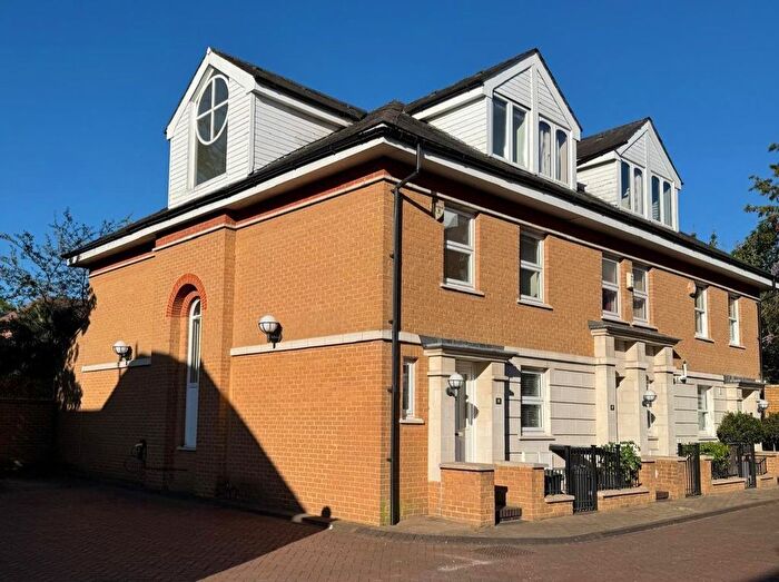 3 Bedroom Mews For Sale In Cavalry Gardens, Putney, SW15