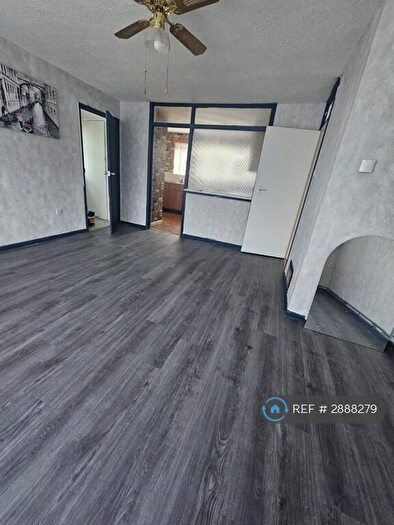 2 Bedroom Maisonette To Rent In Forest Road, Colchester, CO4