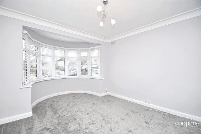 1 Bedroom Maisonette To Rent In Mount Park Road, Pinner, HA5