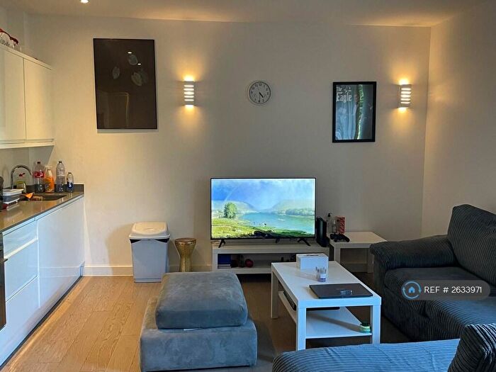 1 Bedroom Flat To Rent In Vista House, Dorking, RH4