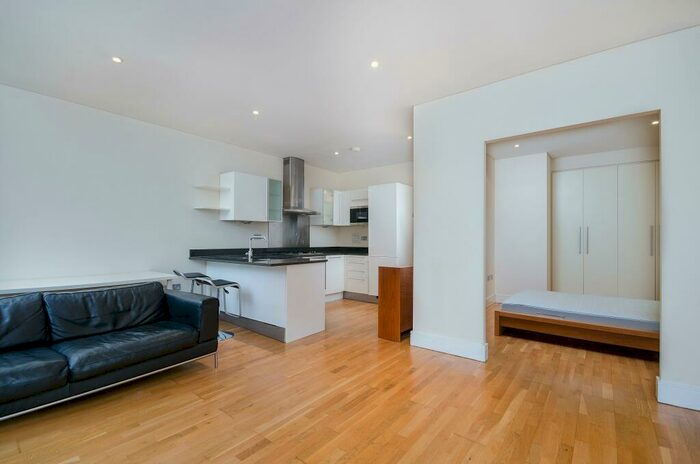 1 Bedroom Flat To Rent In Clare Lane, Canonbury, N1