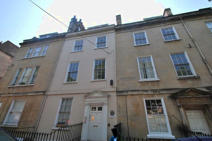 1 Bedroom Apartment To Rent In Kensington Place, Bath, BA1
