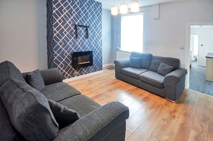 2 Bedroom Terraced House To Rent In Oakland Street, Widnes, WA8