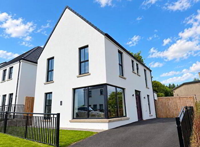 4 Bedroom Detached House For Sale In Cumber View, L'Derry, BT47